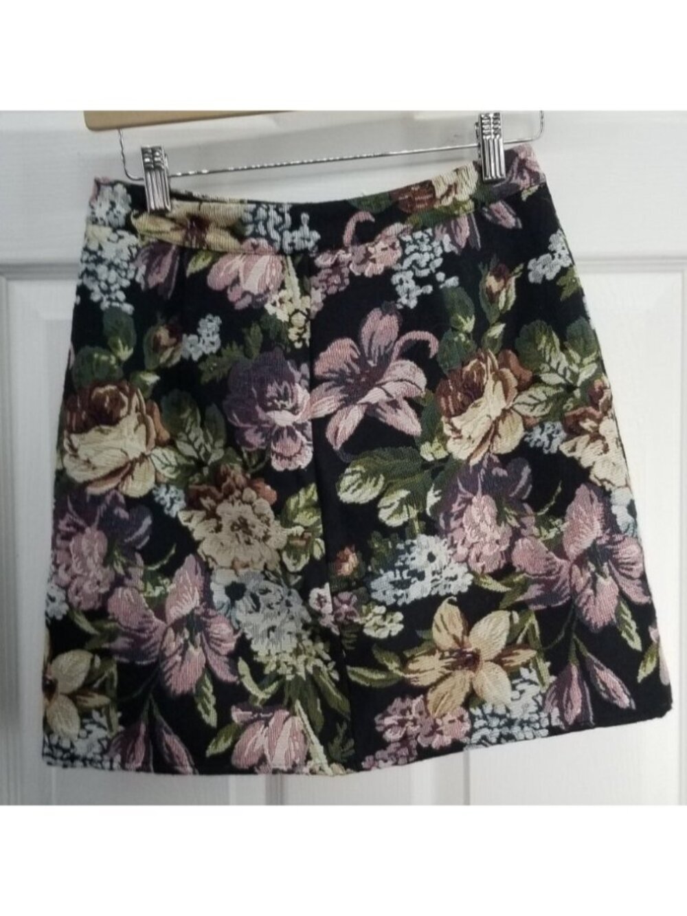 LPA Ginevra Mini Skirt in Rose Tapestry size S